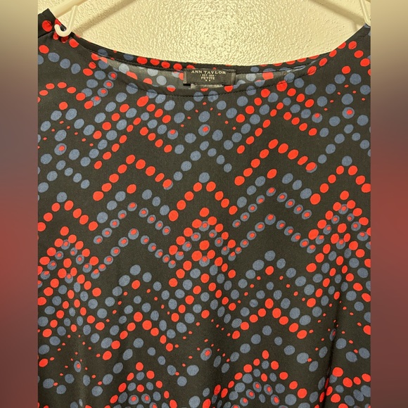 Anne Taylor (Petite) Polka Dot blouse - size SP - Picture 2 of 7